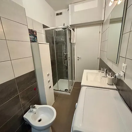 Ampio Trilocale A Centro Apartamento Údine