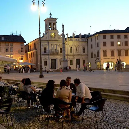 Ampio Trilocale A Centro *