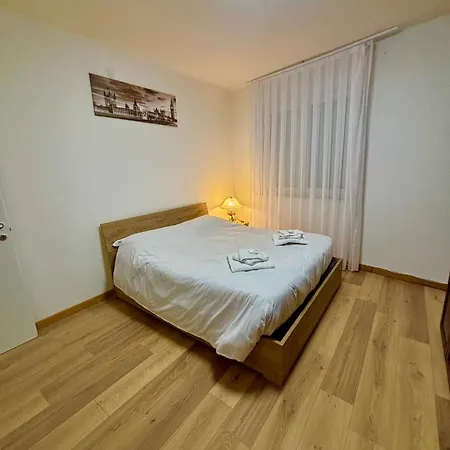 Ampio Trilocale A Centro * Údine